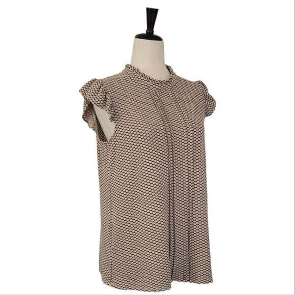 Elle Toupe Patterned Textured Ruffle High Neck Pleated Cap Sleeve Blouse - Picture 2 of 8